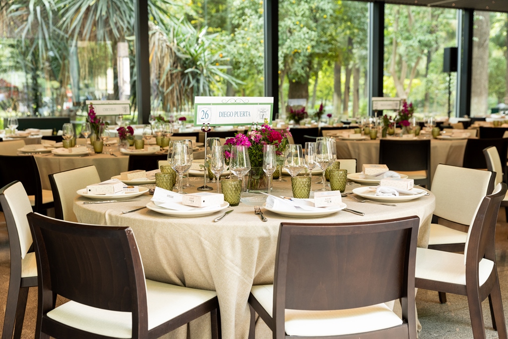 Boda banquete en El 29 Mesa con montaje para banquete de boda