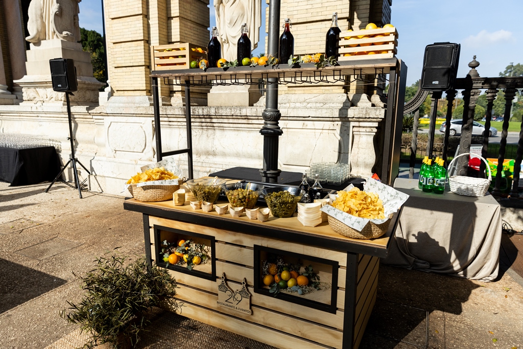 boda coctel el 29 Rincón de aceitunas y snack para bodas en el 29