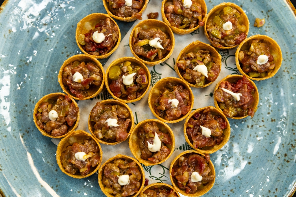 boda coctel el 29 plato con aperitivos tipo cóctel