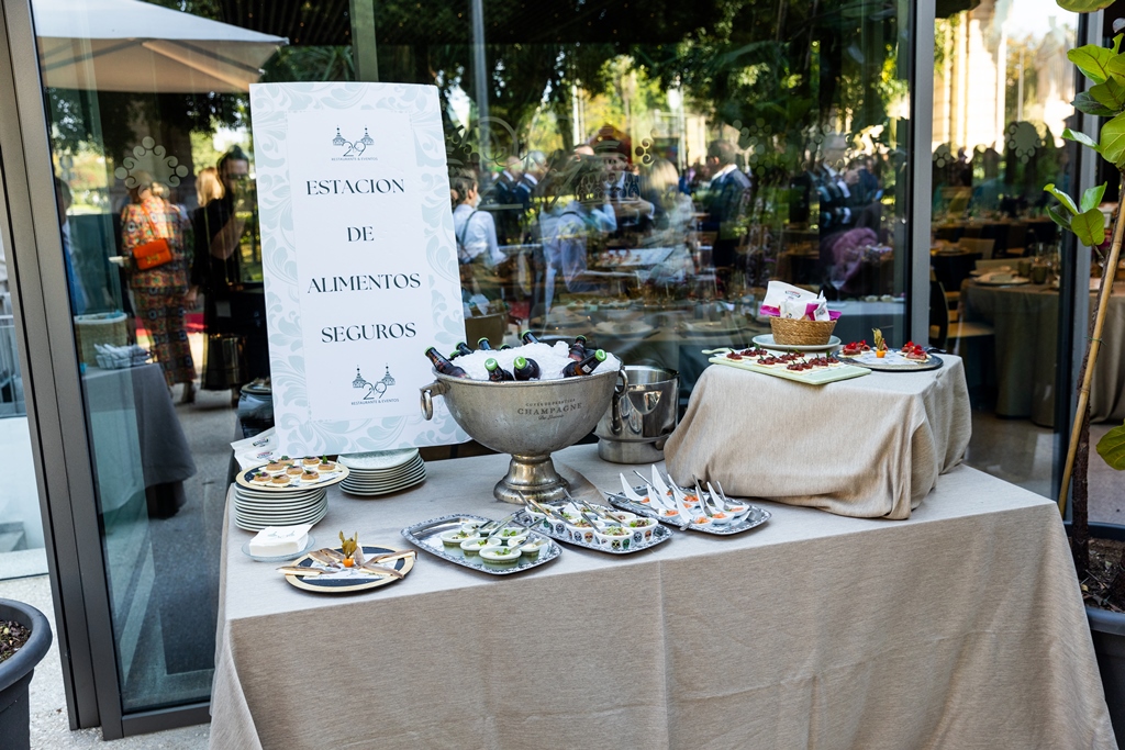 boda coctel el 29 Estación de alimentos seguros en El 29